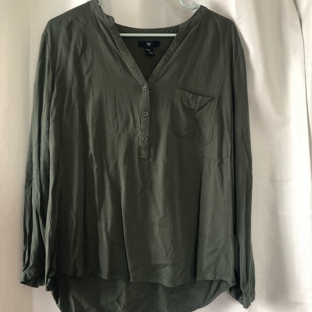 Gap army green dress shirt